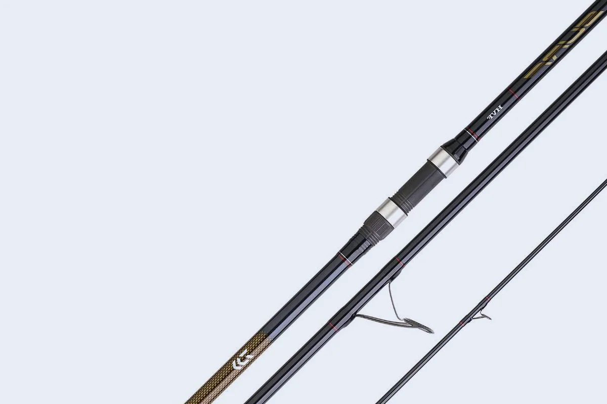Land Surf KW 420HR de Daiwa - Poderoso carbono, firme, potente y rápido