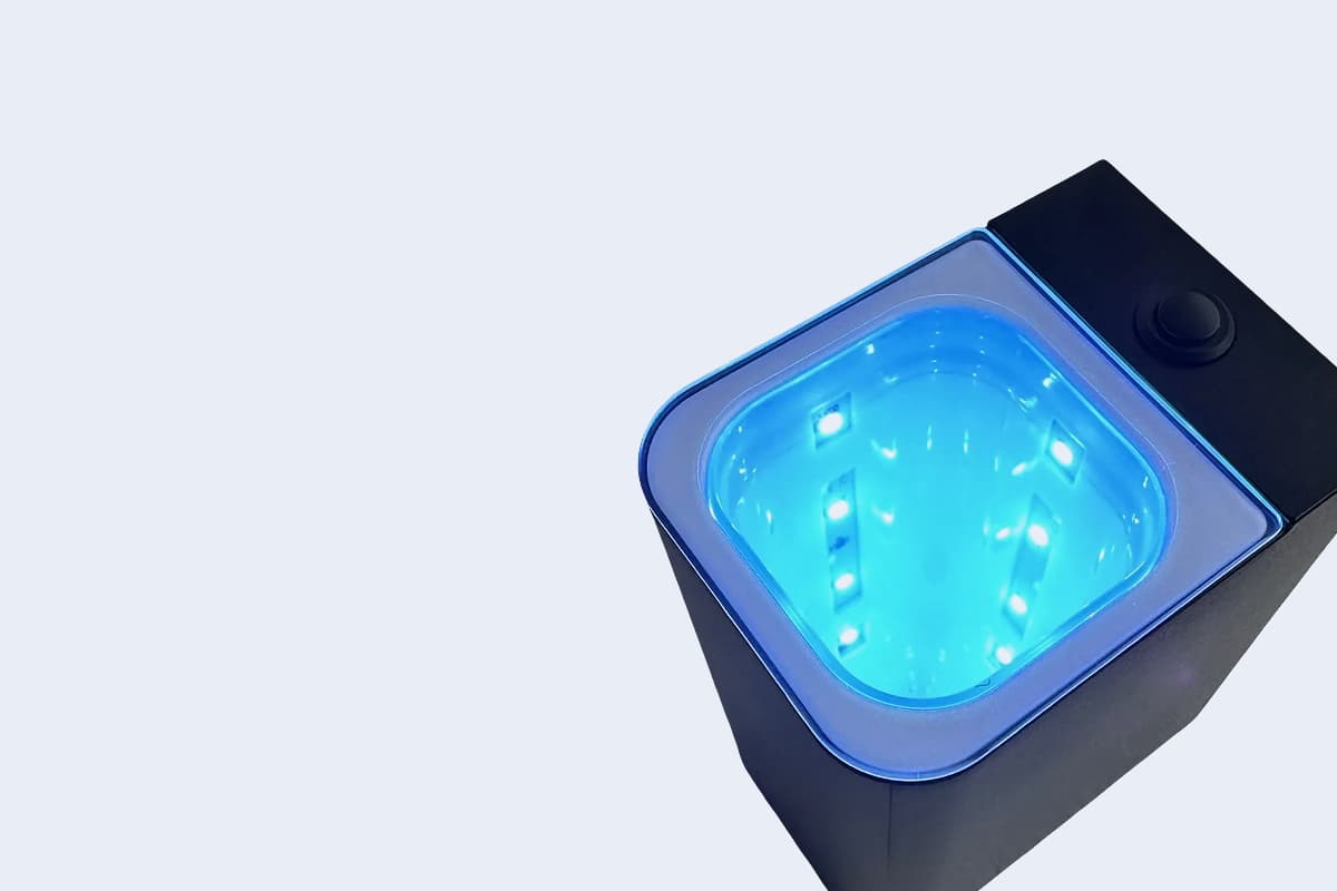 Cargador UV de Kali Kunnan - Carga cualquier pintura fosforescente